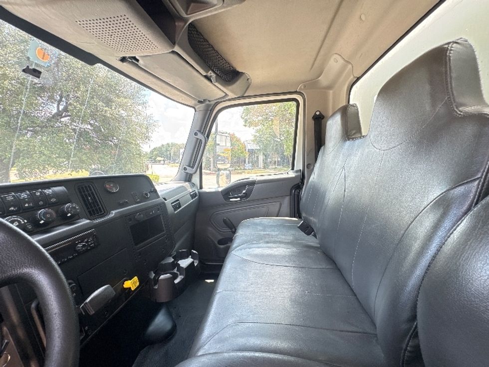 Medium Duty Box Truck-Light and Medium Duty Trucks-International-2020-MV607-Garland-TX-325,785\n\t\tmiles-$ 31,250 - Image 19