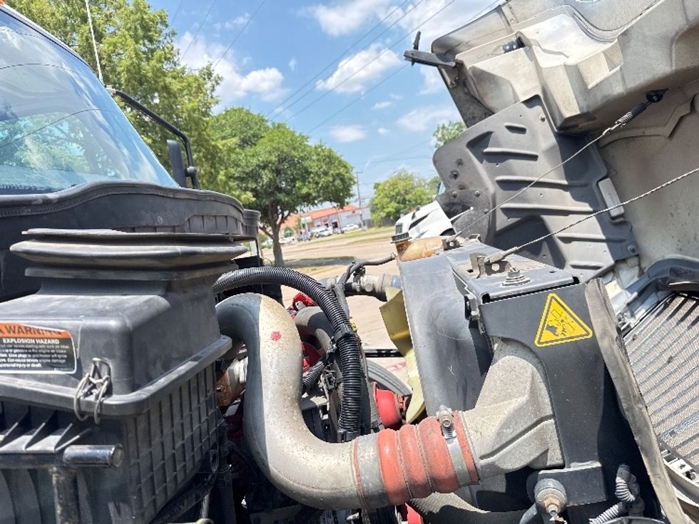 Medium Duty Box Truck-Light and Medium Duty Trucks-International-2020-MV607-Garland-TX-325,785\n\t\tmiles-$ 31,250 - Image 23