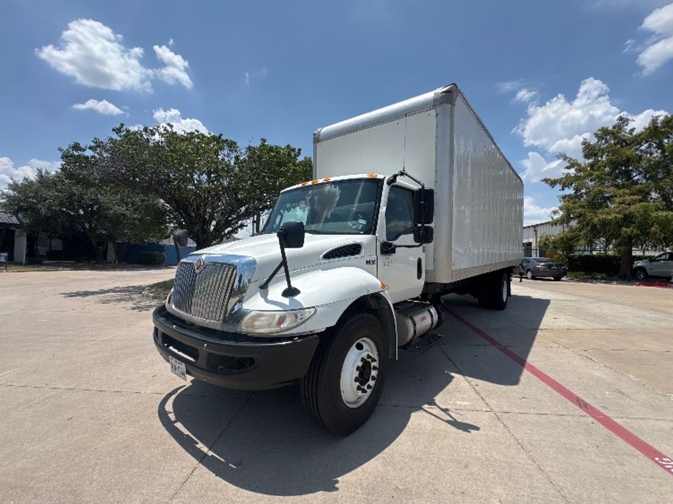 Medium Duty Box Truck-Light and Medium Duty Trucks-International-2020-MV607-Garland-TX-325,785\n\t\tmiles-$ 31,250 - Image 3