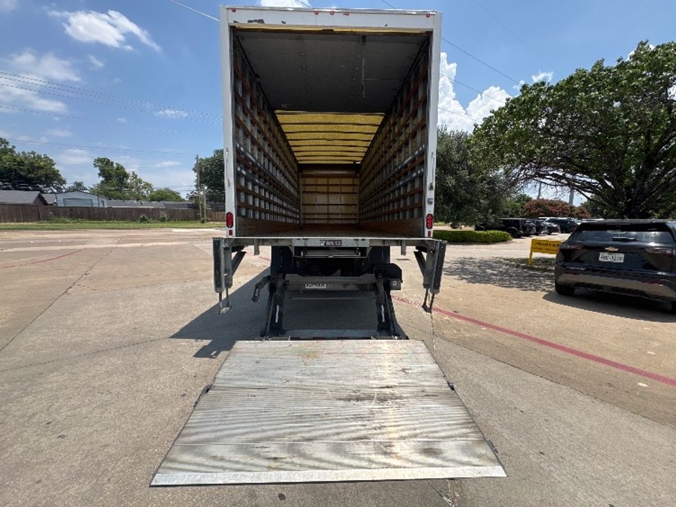 Medium Duty Box Truck-Light and Medium Duty Trucks-International-2020-MV607-Garland-TX-325,785\n\t\tmiles-$ 31,250 - Image 9