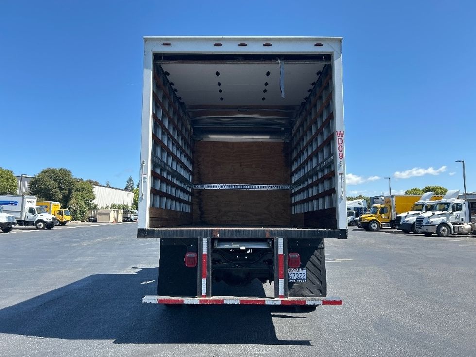Medium Duty Box Truck-Light and Medium Duty Trucks-International-2020-MV607-Gilroy-CA-5,528\n\t\tmiles-$ 56,250 - Image 8