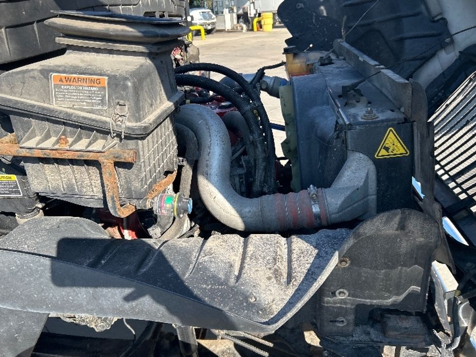 Medium Duty Box Truck-Light and Medium Duty Trucks-International-2020-MV607-Goshen-IN-100,680\n\t\tmiles-$ 56,250 - Image 22