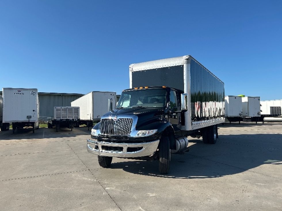 Medium Duty Box Truck-Light and Medium Duty Trucks-International-2020-MV607-Goshen-IN-100,680\n\t\tmiles-$ 56,250 - Image 3