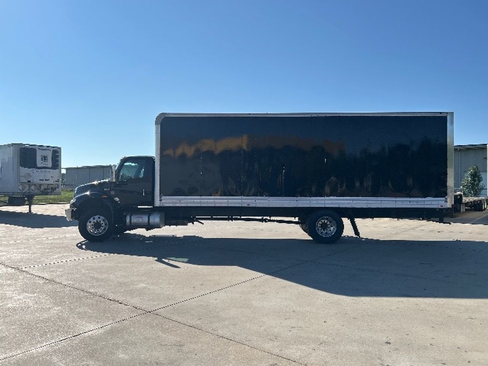 Medium Duty Box Truck-Light and Medium Duty Trucks-International-2020-MV607-Goshen-IN-100,680\n\t\tmiles-$ 56,250 - Image 4