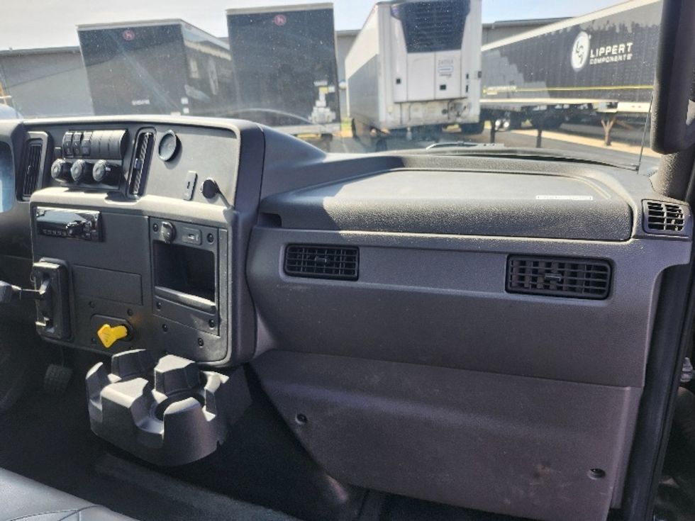 Medium Duty Box Truck-Light and Medium Duty Trucks-International-2020-MV607-Goshen-IN-66,764\n\t\tmiles-$ 58,000 - Image 20