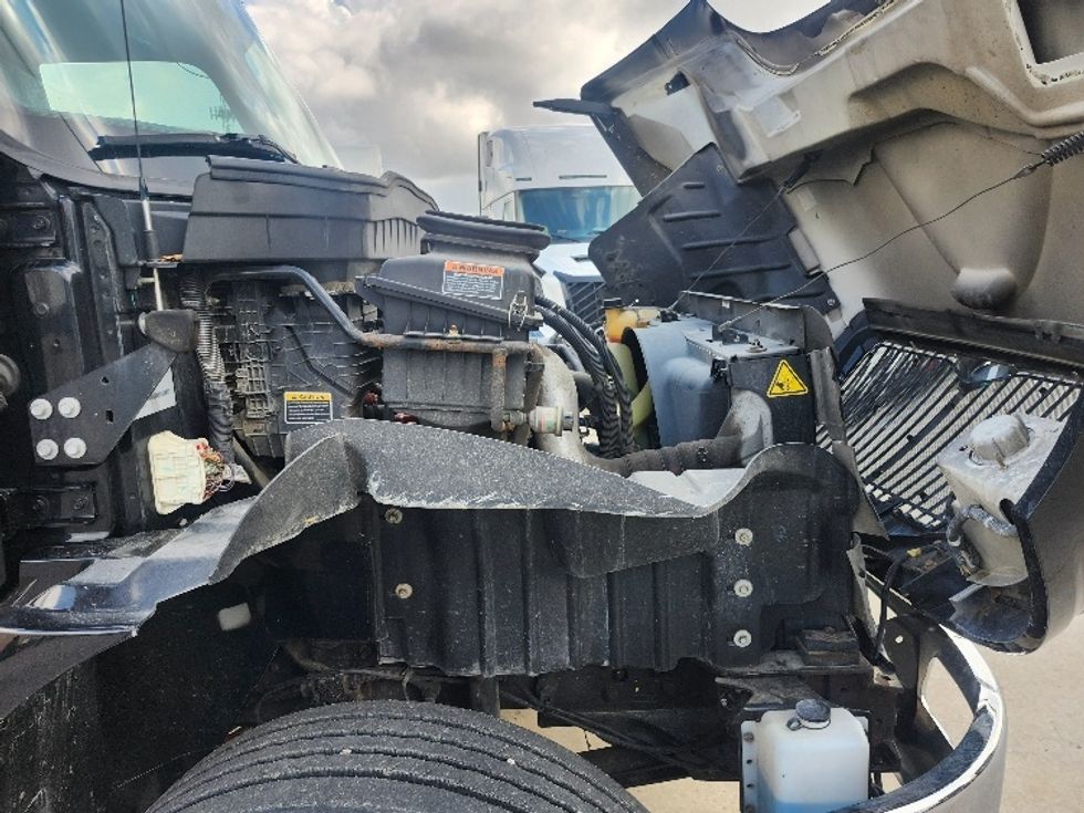 Medium Duty Box Truck-Light and Medium Duty Trucks-International-2020-MV607-Goshen-IN-69,594\n\t\tmiles-$ 57,750 - Image 22