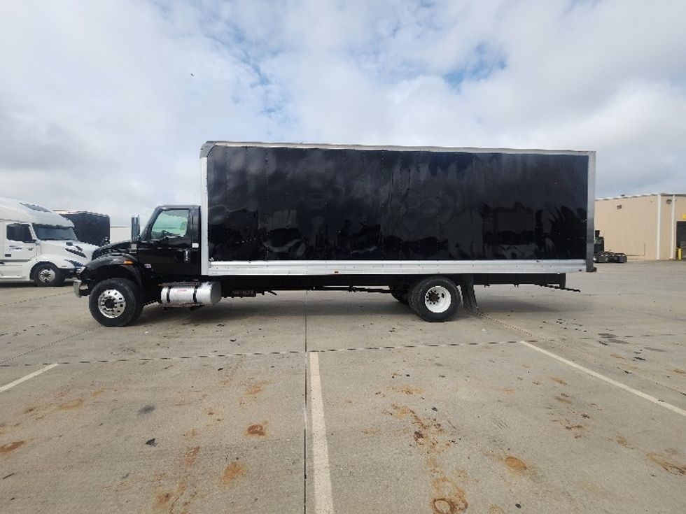 Medium Duty Box Truck-Light and Medium Duty Trucks-International-2020-MV607-Goshen-IN-69,594\n\t\tmiles-$ 57,750 - Image 4