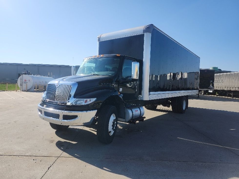 Medium Duty Box Truck-Light and Medium Duty Trucks-International-2020-MV607-Goshen-IN-74,415\n\t\tmiles-$ 56,250 - Image 3