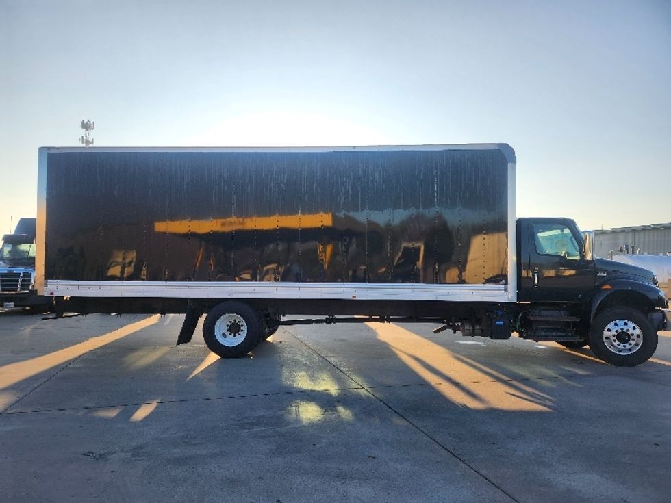 Medium Duty Box Truck-Light and Medium Duty Trucks-International-2020-MV607-Goshen-IN-91,659\n\t\tmiles-$ 56,000 - Image 14