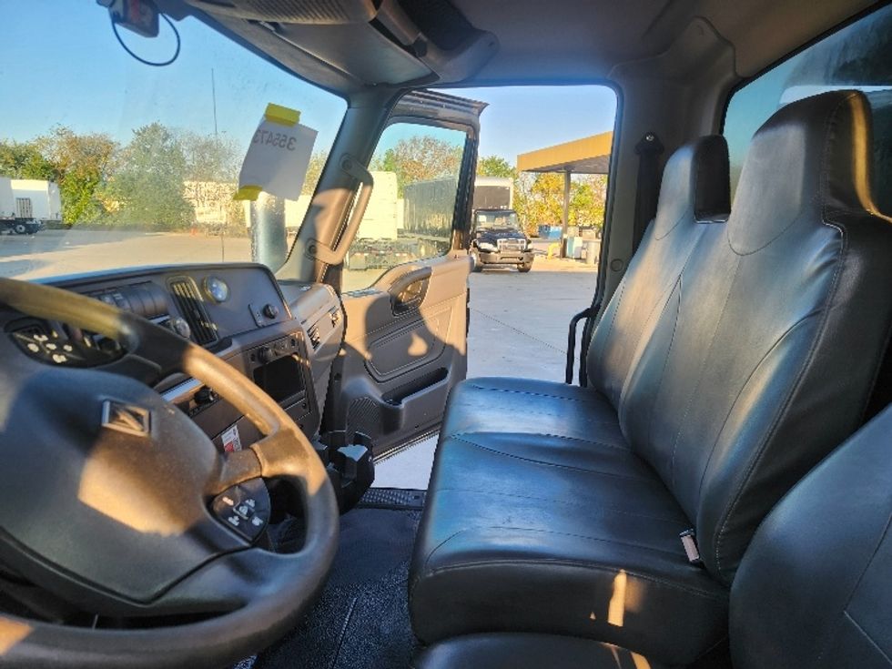 Medium Duty Box Truck-Light and Medium Duty Trucks-International-2020-MV607-Goshen-IN-91,659\n\t\tmiles-$ 56,000 - Image 18