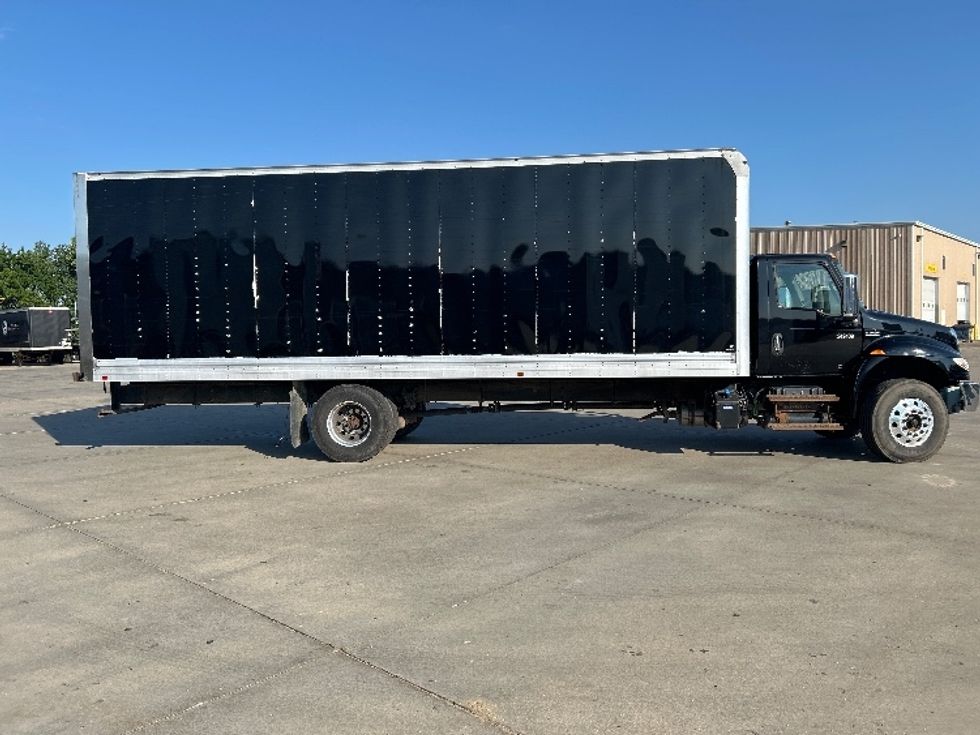 Medium Duty Box Truck-Light and Medium Duty Trucks-International-2020-MV607-Goshen-IN-96,808\n\t\tmiles-$ 56,500 - Image 14