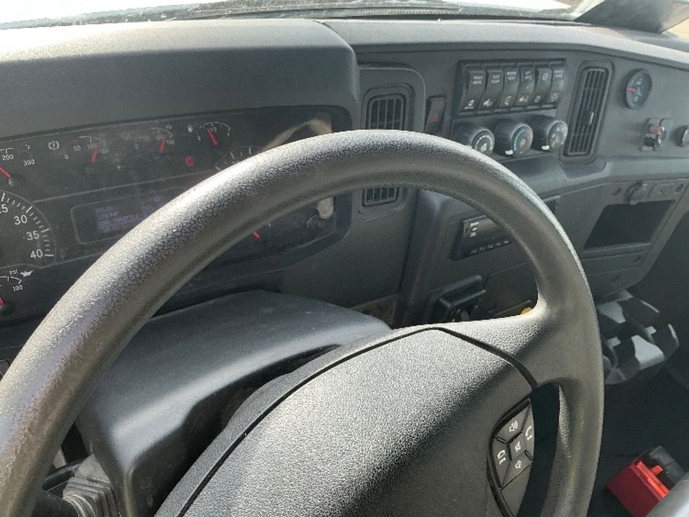 Medium Duty Box Truck-Light and Medium Duty Trucks-International-2020-MV607-Grand Junction-CO-128,944\n\t\tmiles-$ 55,500 - Image 18