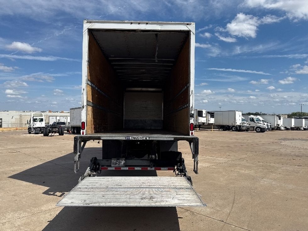Medium Duty Box Truck-Light and Medium Duty Trucks-International-2020-MV607-Grand Prairie-TX-191,403\n\t\tmiles-$ 53,750 - Image 9