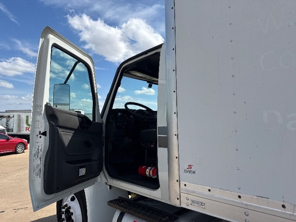 Medium Duty Box Truck-Light and Medium Duty Trucks-International-2020-MV607-Grand Prairie-TX-191,403\n\t\tmiles-$ 53,750 - Image 16