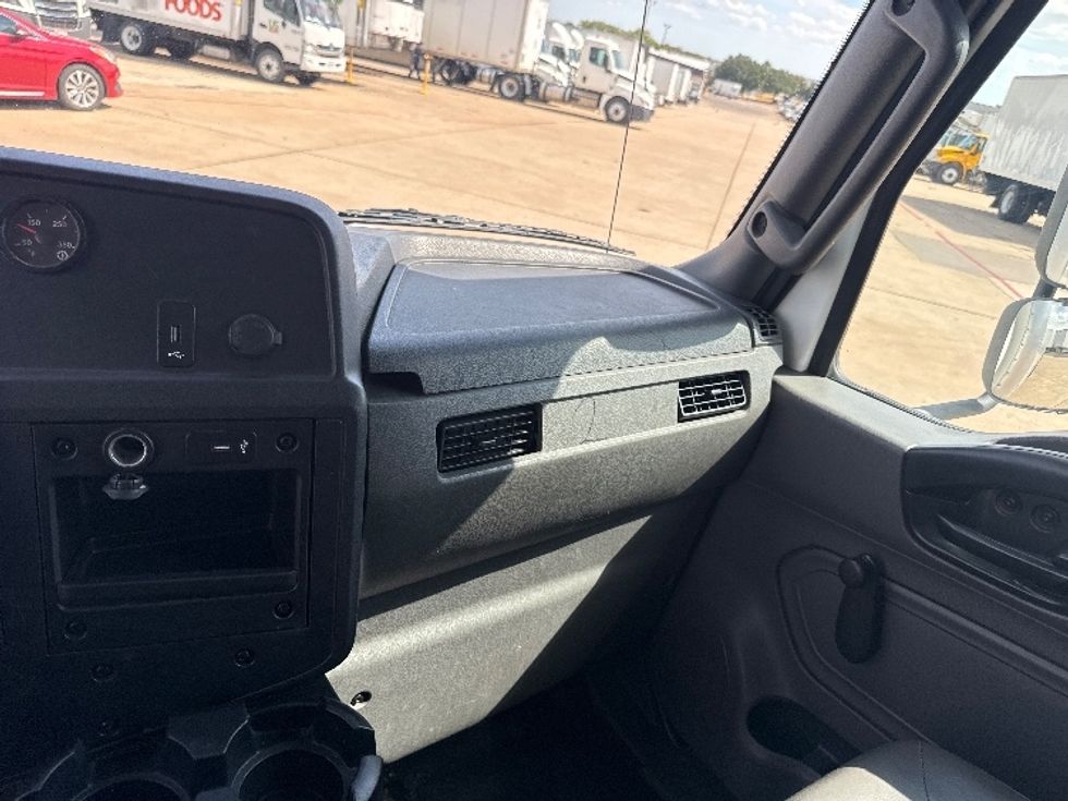 Medium Duty Box Truck-Light and Medium Duty Trucks-International-2020-MV607-Grand Prairie-TX-191,403\n\t\tmiles-$ 53,750 - Image 21