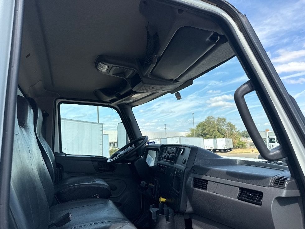Medium Duty Box Truck-Light and Medium Duty Trucks-International-2020-MV607-Grand Prairie-TX-191,403\n\t\tmiles-$ 53,750 - Image 22