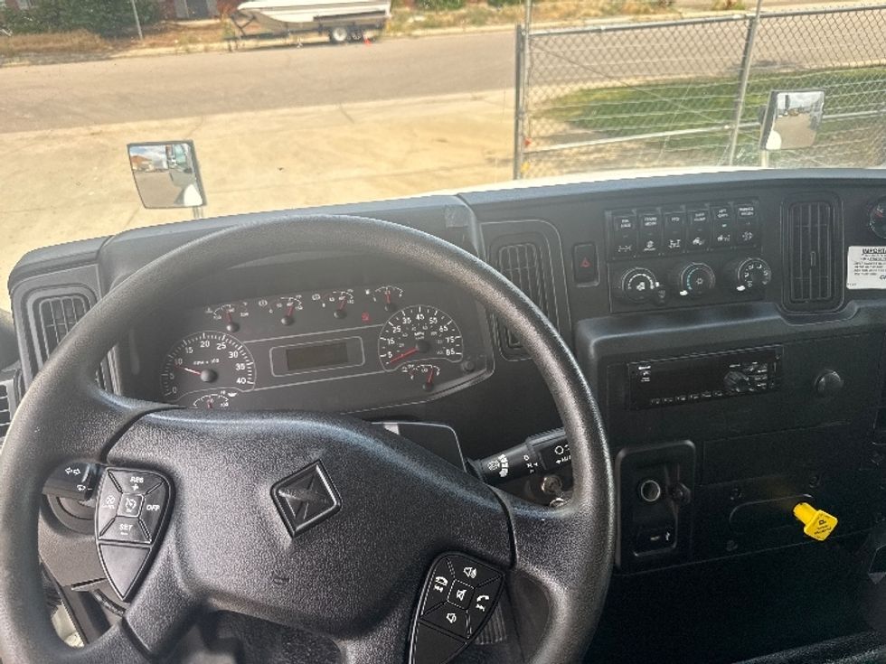 Medium Duty Box Truck-Light and Medium Duty Trucks-International-2020-MV607-Greeley-CO-117,260\n\t\tmiles-$ 67,750 - Image 17