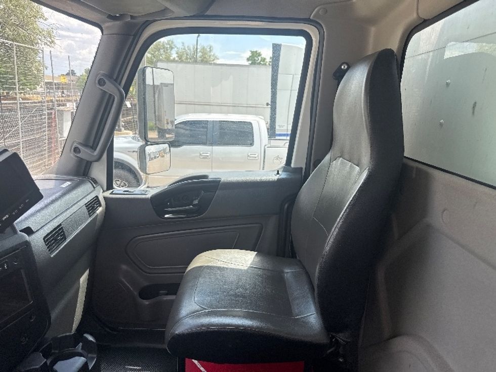 Medium Duty Box Truck-Light and Medium Duty Trucks-International-2020-MV607-Greeley-CO-117,260\n\t\tmiles-$ 67,750 - Image 19