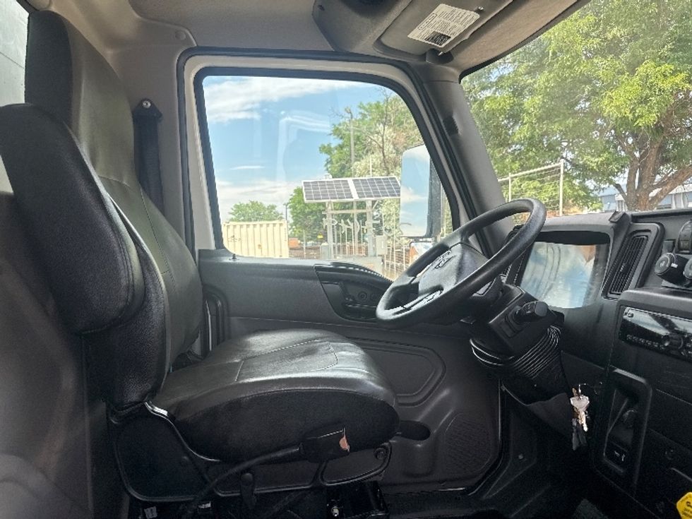 Medium Duty Box Truck-Light and Medium Duty Trucks-International-2020-MV607-Greeley-CO-117,260\n\t\tmiles-$ 67,750 - Image 22