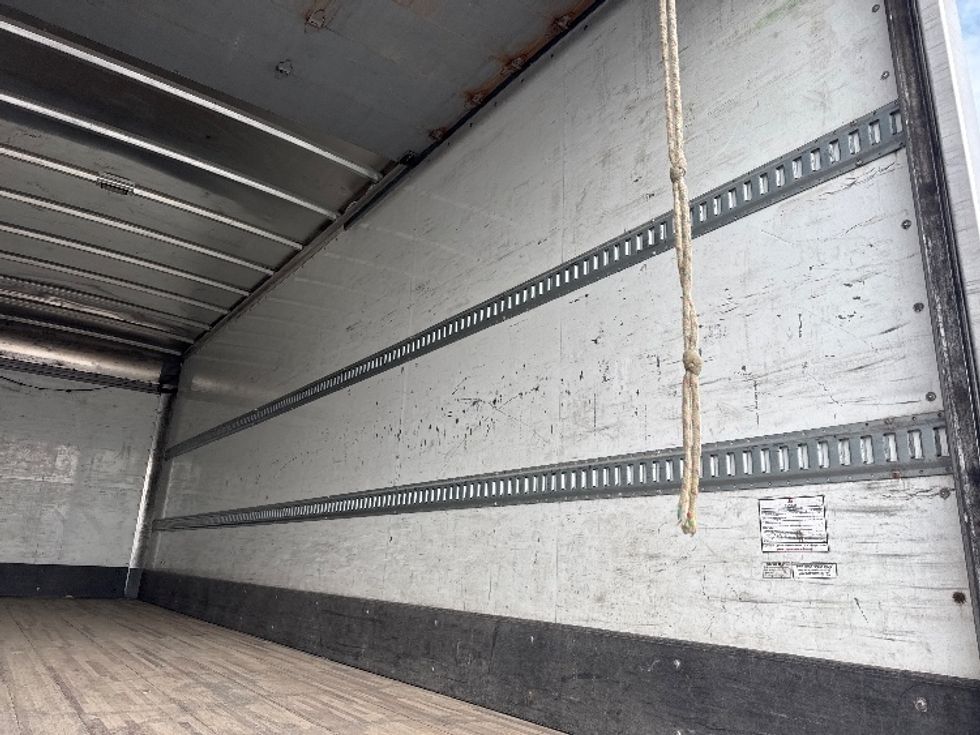 Medium Duty Box Truck-Light and Medium Duty Trucks-International-2020-MV607-Greeley-CO-139,597\n\t\tmiles-$ 56,250 - Image 12