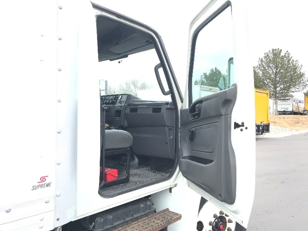 Medium Duty Box Truck-Light and Medium Duty Trucks-International-2020-MV607-Greeley-CO-167,187\n\t\tmiles-$ 51,000 - Image 19