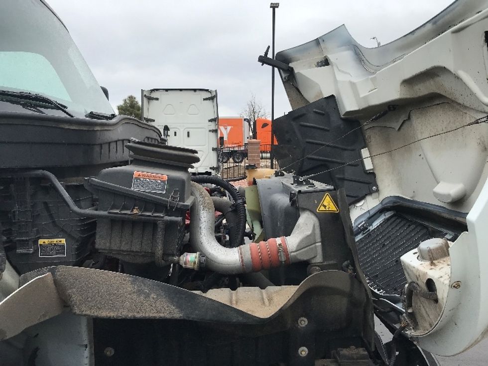 Medium Duty Box Truck-Light and Medium Duty Trucks-International-2020-MV607-Greeley-CO-167,187\n\t\tmiles-$ 51,000 - Image 22