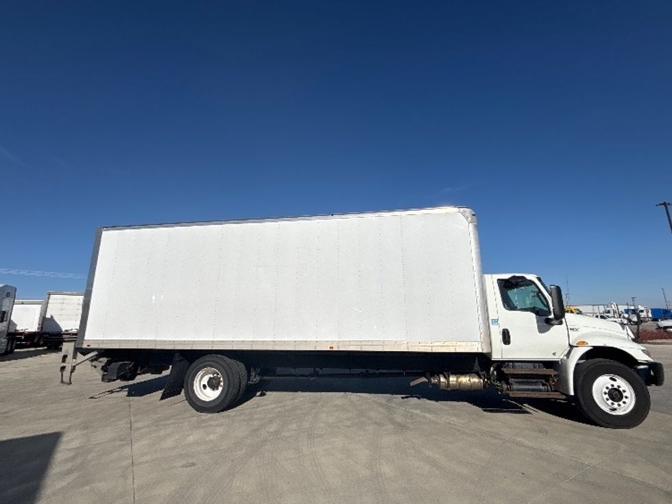 Medium Duty Box Truck-Light and Medium Duty Trucks-International-2020-MV607-Greeley-CO-181,933\n\t\tmiles-$ 42,500 - Image 15