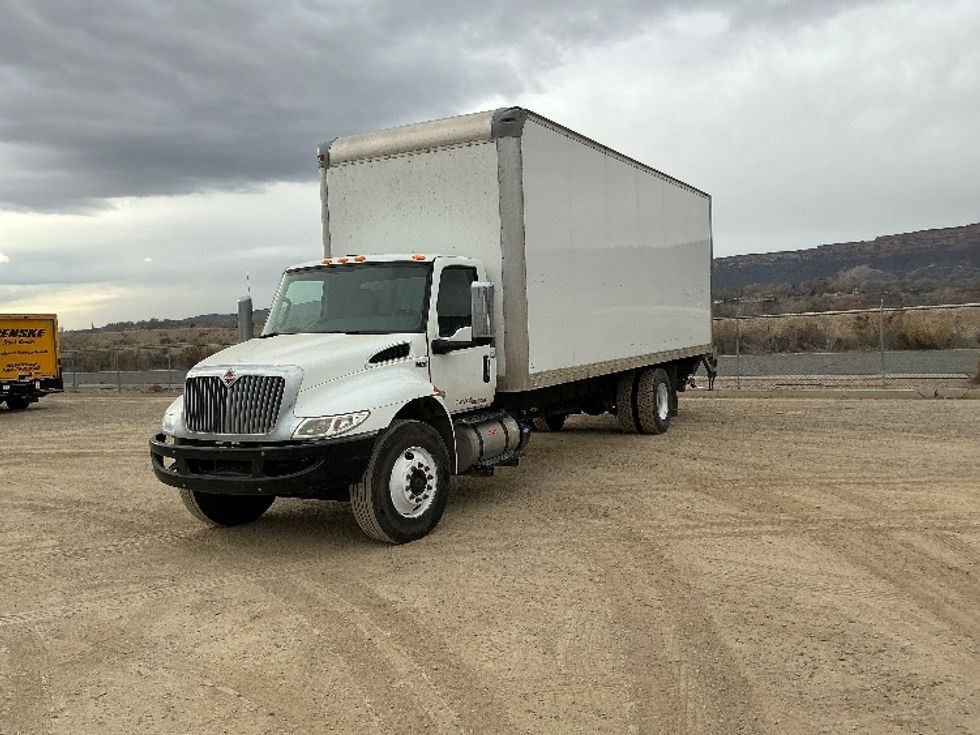 Medium Duty Box Truck-Light and Medium Duty Trucks-International-2020-MV607-Greeley-CO-184,473\n\t\tmiles-$ 48,250 - Image 3