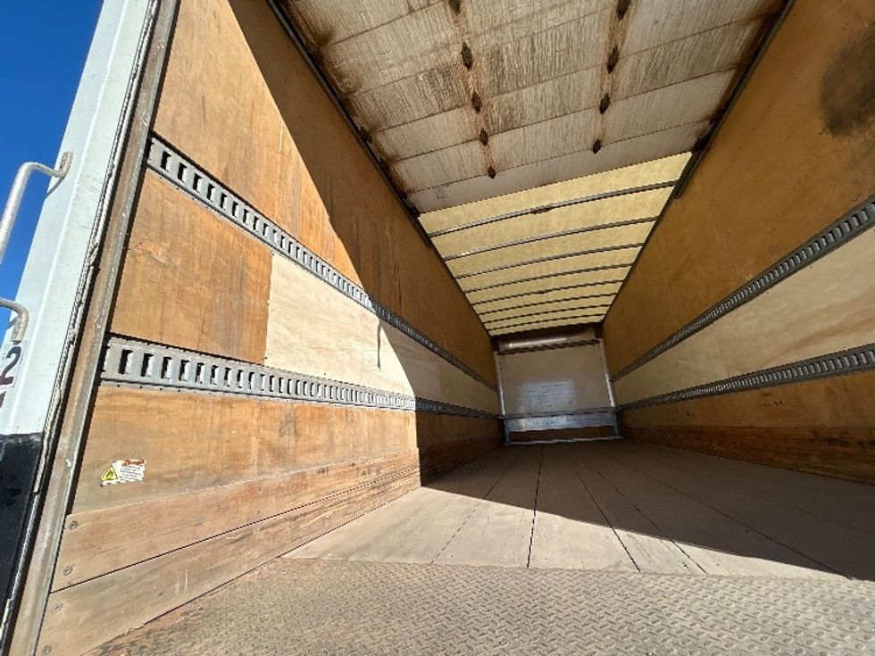 Medium Duty Box Truck-Light and Medium Duty Trucks-International-2020-MV607-Greeley-CO-203,308\n\t\tmiles-$ 48,500 - Image 11