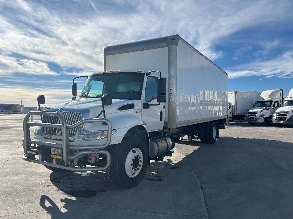 Medium Duty Box Truck-Light and Medium Duty Trucks-International-2020-MV607-Greeley-CO-203,308\n\t\tmiles-$ 48,500 - Image 3