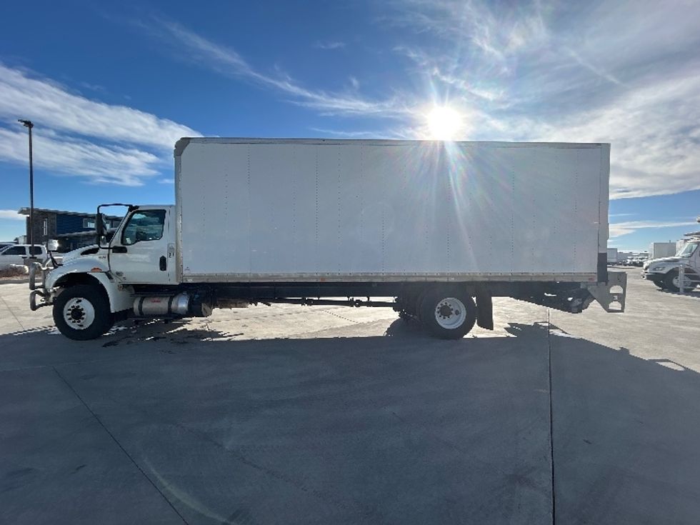 Medium Duty Box Truck-Light and Medium Duty Trucks-International-2020-MV607-Greeley-CO-203,308\n\t\tmiles-$ 48,500 - Image 4