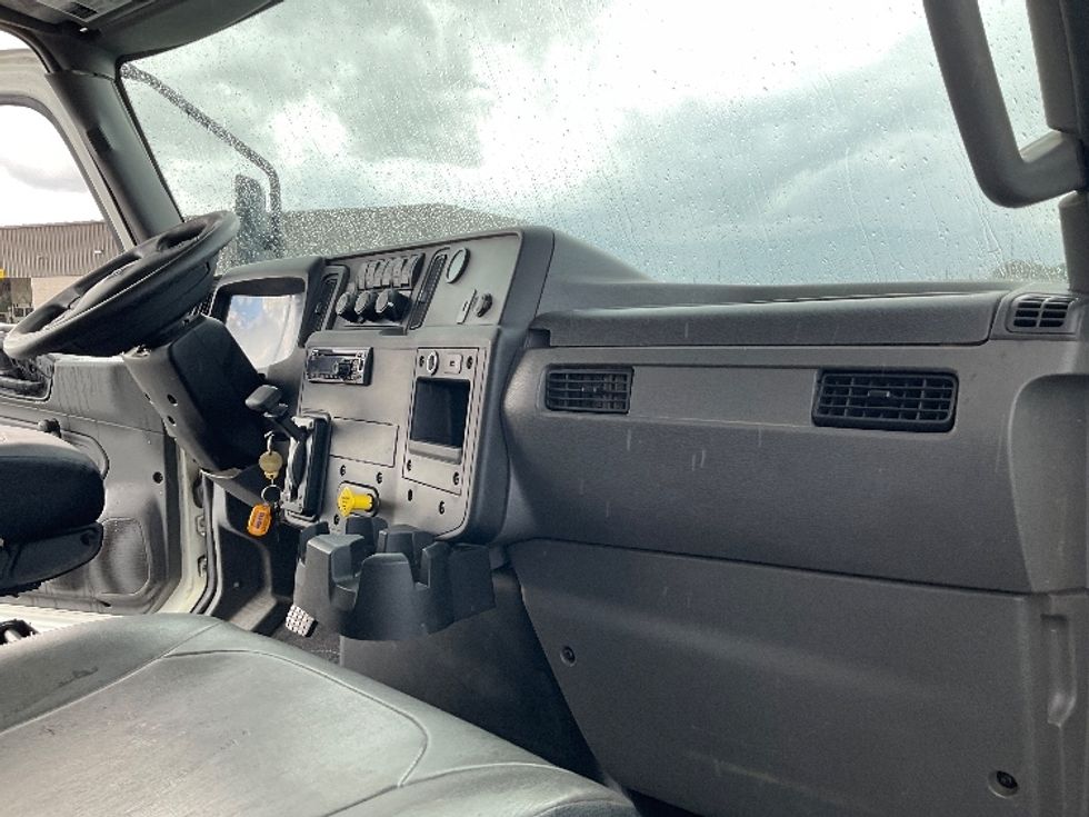 Medium Duty Box Truck-Light and Medium Duty Trucks-International-2020-MV607-Greeley-CO-224,569\n\t\tmiles-$ 34,250 - Image 20