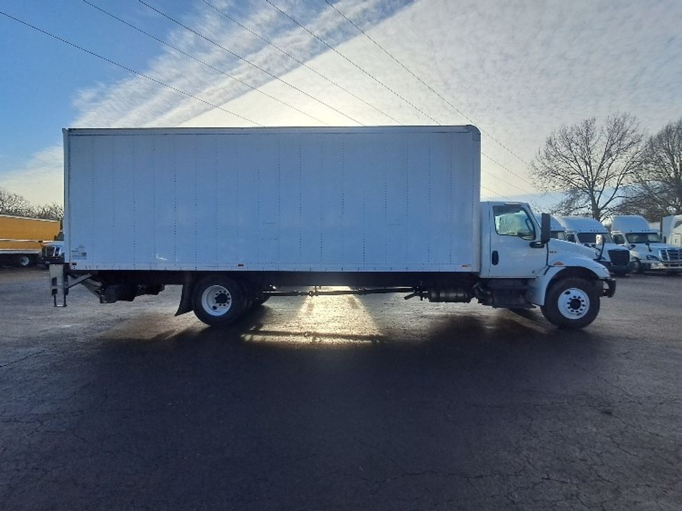 Medium Duty Box Truck-Light and Medium Duty Trucks-International-2020-MV607-Greensboro-NC-103,805\n\t\tmiles-$ 56,250 - Image 15