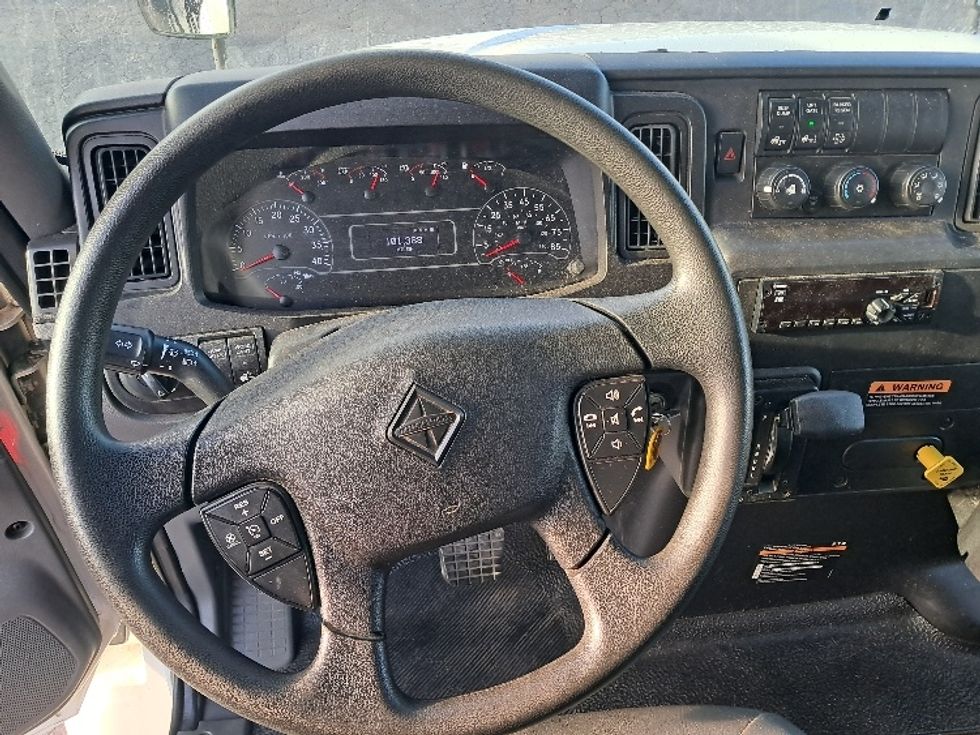 Medium Duty Box Truck-Light and Medium Duty Trucks-International-2020-MV607-Greensboro-NC-103,805\n\t\tmiles-$ 56,250 - Image 18