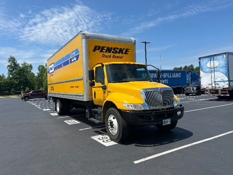 Medium Duty Box Truck-Light and Medium Duty Trucks-International-2020-MV607-Greensboro-NC-149,297\n\t\tmiles-$ 49,750 - Image 1