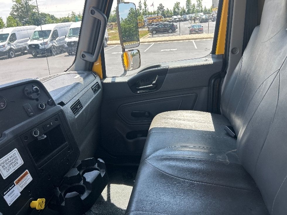 Medium Duty Box Truck-Light and Medium Duty Trucks-International-2020-MV607-Greensboro-NC-149,297\n\t\tmiles-$ 49,750 - Image 18