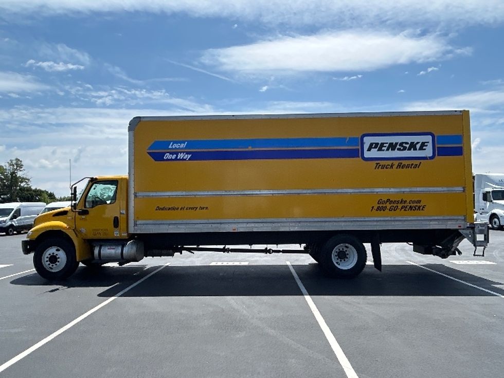 Medium Duty Box Truck-Light and Medium Duty Trucks-International-2020-MV607-Greensboro-NC-149,297\n\t\tmiles-$ 49,750 - Image 4