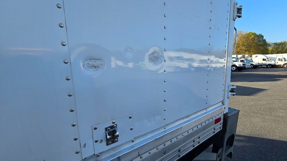 Medium Duty Box Truck-Light and Medium Duty Trucks-International-2020-MV607-Greensboro-NC-209,319\n\t\tmiles-$ 42,000 - Image 23