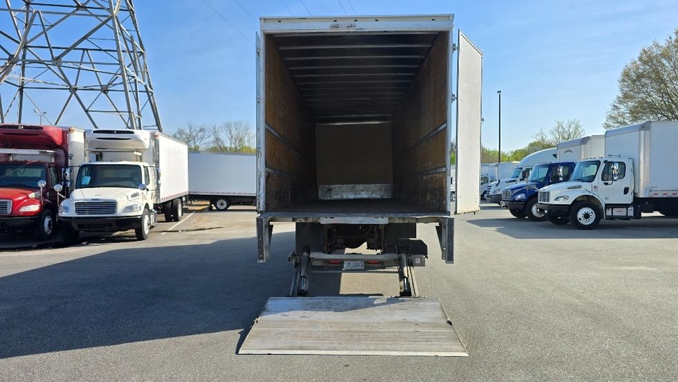 Medium Duty Box Truck-Light and Medium Duty Trucks-International-2020-MV607-Greensboro-NC-209,319\n\t\tmiles-$ 42,000 - Image 9