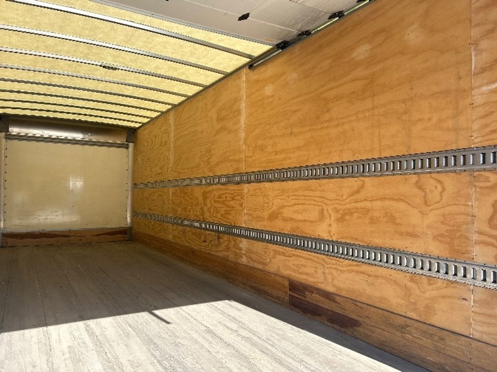 Medium Duty Box Truck-Light and Medium Duty Trucks-International-2020-MV607-Greensboro-NC-239,708\n\t\tmiles-$ 35,250 - Image 12