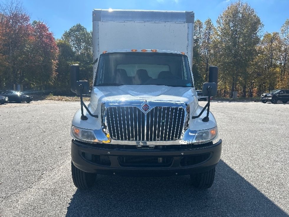 Medium Duty Box Truck-Light and Medium Duty Trucks-International-2020-MV607-Greensboro-NC-239,708\n\t\tmiles-$ 35,250 - Image 2