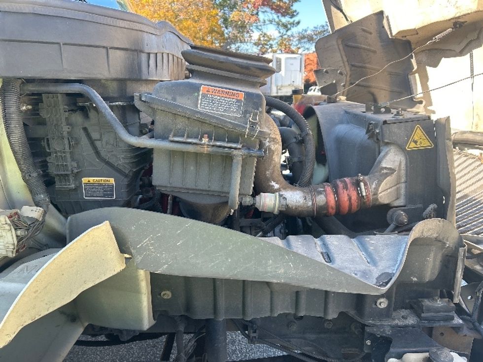 Medium Duty Box Truck-Light and Medium Duty Trucks-International-2020-MV607-Greensboro-NC-239,708\n\t\tmiles-$ 35,250 - Image 23