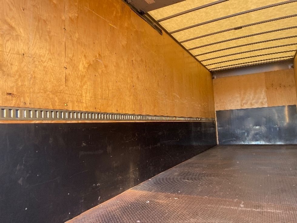 Medium Duty Box Truck-Light and Medium Duty Trucks-International-2020-MV607-Greensboro-NC-5,800\n\t\tmiles-$ 66,750 - Image 11