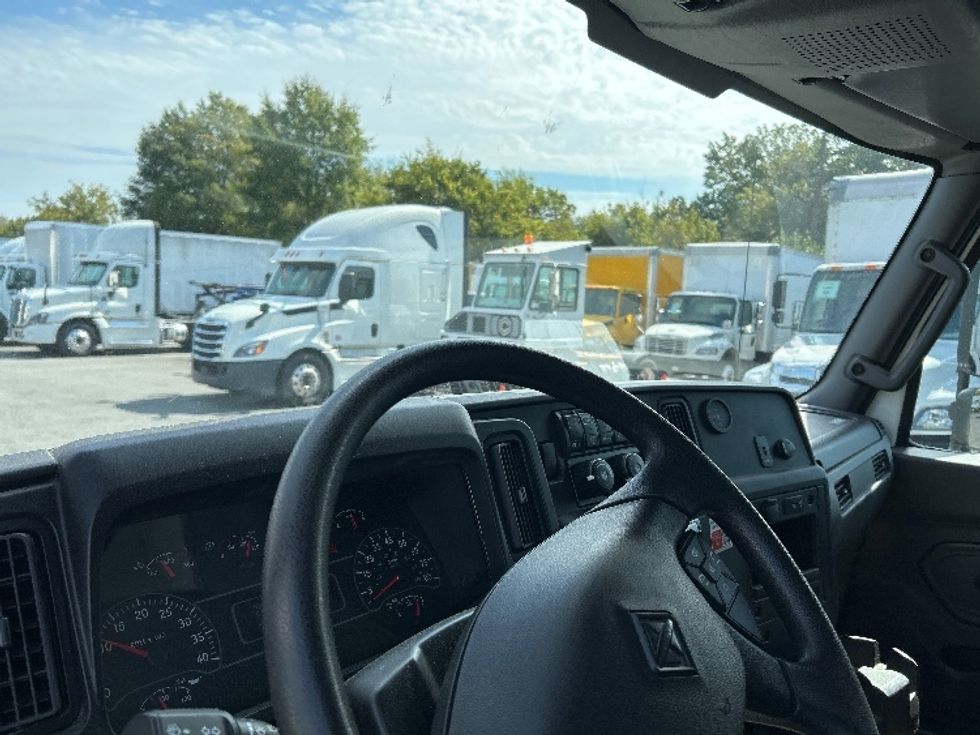 Medium Duty Box Truck-Light and Medium Duty Trucks-International-2020-MV607-Greensboro-NC-6,390\n\t\tmiles-$ 65,000 - Image 17