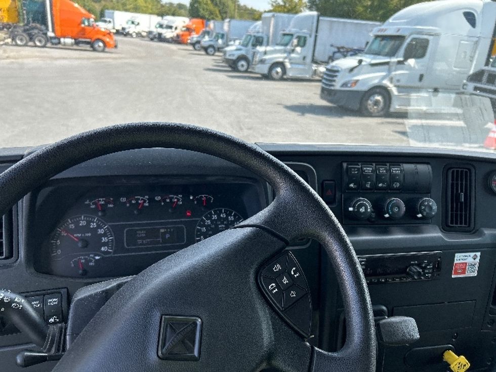 Medium Duty Box Truck-Light and Medium Duty Trucks-International-2020-MV607-Greensboro-NC-6,390\n\t\tmiles-$ 65,000 - Image 18