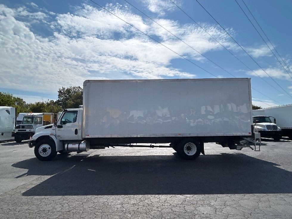 Medium Duty Box Truck-Light and Medium Duty Trucks-International-2020-MV607-Greensboro-NC-6,390\n\t\tmiles-$ 65,000 - Image 4