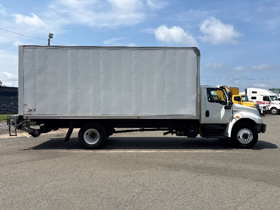 Medium Duty Box Truck-Light and Medium Duty Trucks-International-2020-MV607-Greensboro-NC-63,943\n\t\tmiles-$ 57,750 - Image 15