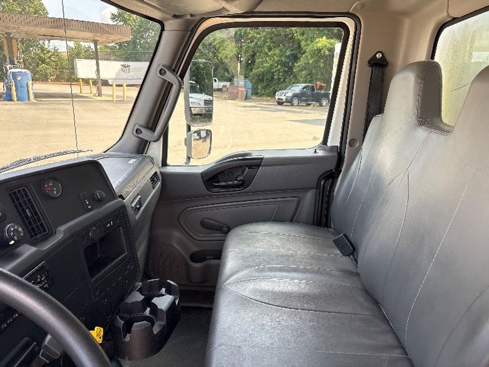 Medium Duty Box Truck-Light and Medium Duty Trucks-International-2020-MV607-Greensboro-NC-63,943\n\t\tmiles-$ 57,750 - Image 19