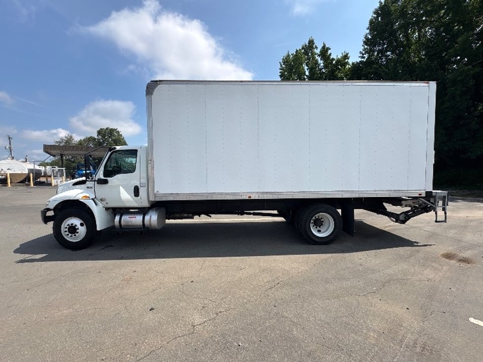Medium Duty Box Truck-Light and Medium Duty Trucks-International-2020-MV607-Greensboro-NC-63,943\n\t\tmiles-$ 57,750 - Image 4