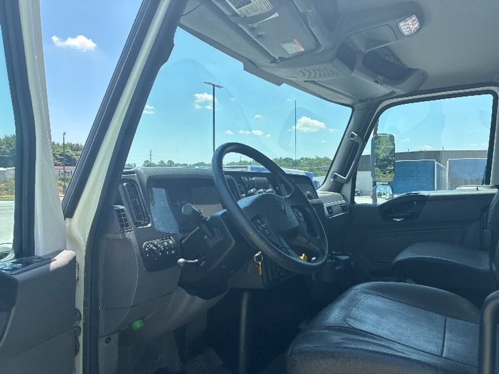 Medium Duty Box Truck-Light and Medium Duty Trucks-International-2020-MV607-Greenville-SC-24,249\n\t\tmiles-$ 62,500 - Image 16
